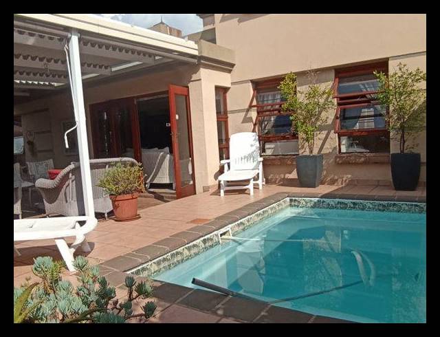 5 BEDROOM CLUSTER FOR SALE IN JORDAAN PARK